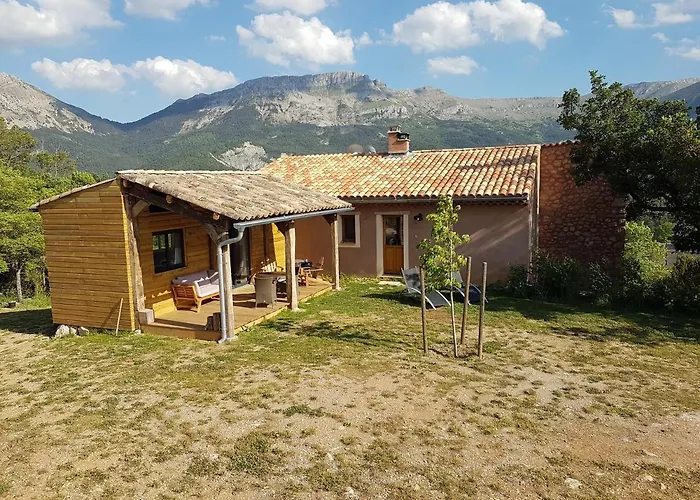 La Peyregoune, En Pleine Nature Et Table D'hotes Bed & Breakfast 3*