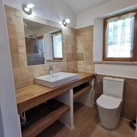 La Peyregoune, En Pleine Nature Et Table D'hotes