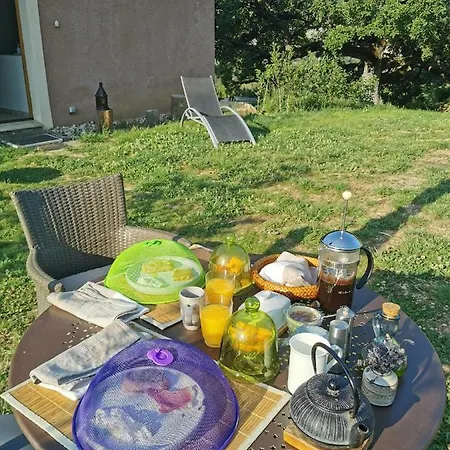 La Peyregoune, En Pleine Nature Et Table D'hotes Bed & Breakfast 3*
